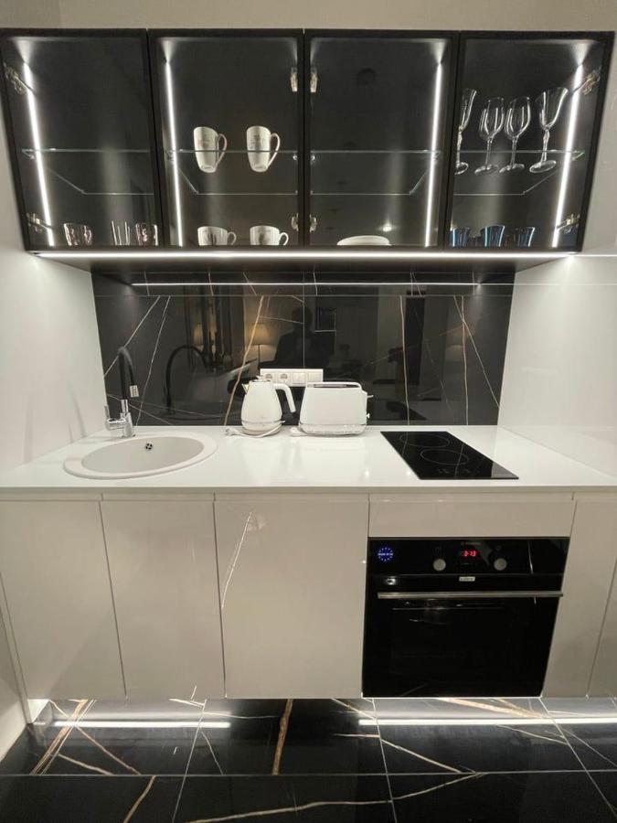 1 Room 65M2 Center Of Obolon Near River Side. Kyiv Exterior foto