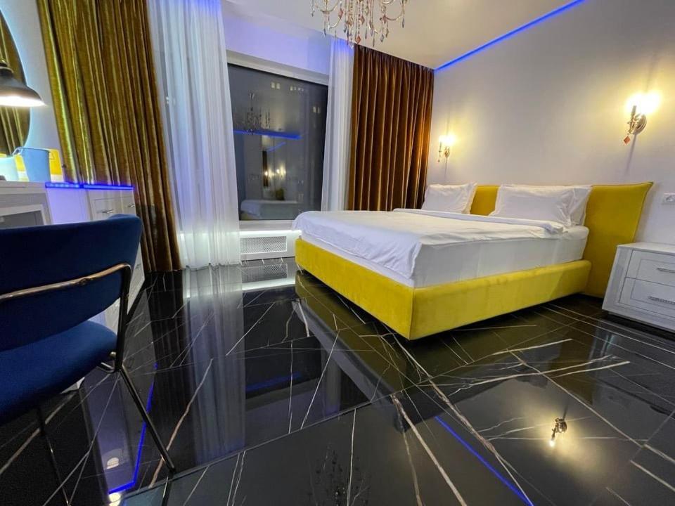 1 Room 65M2 Center Of Obolon Near River Side. Kyiv Exterior foto